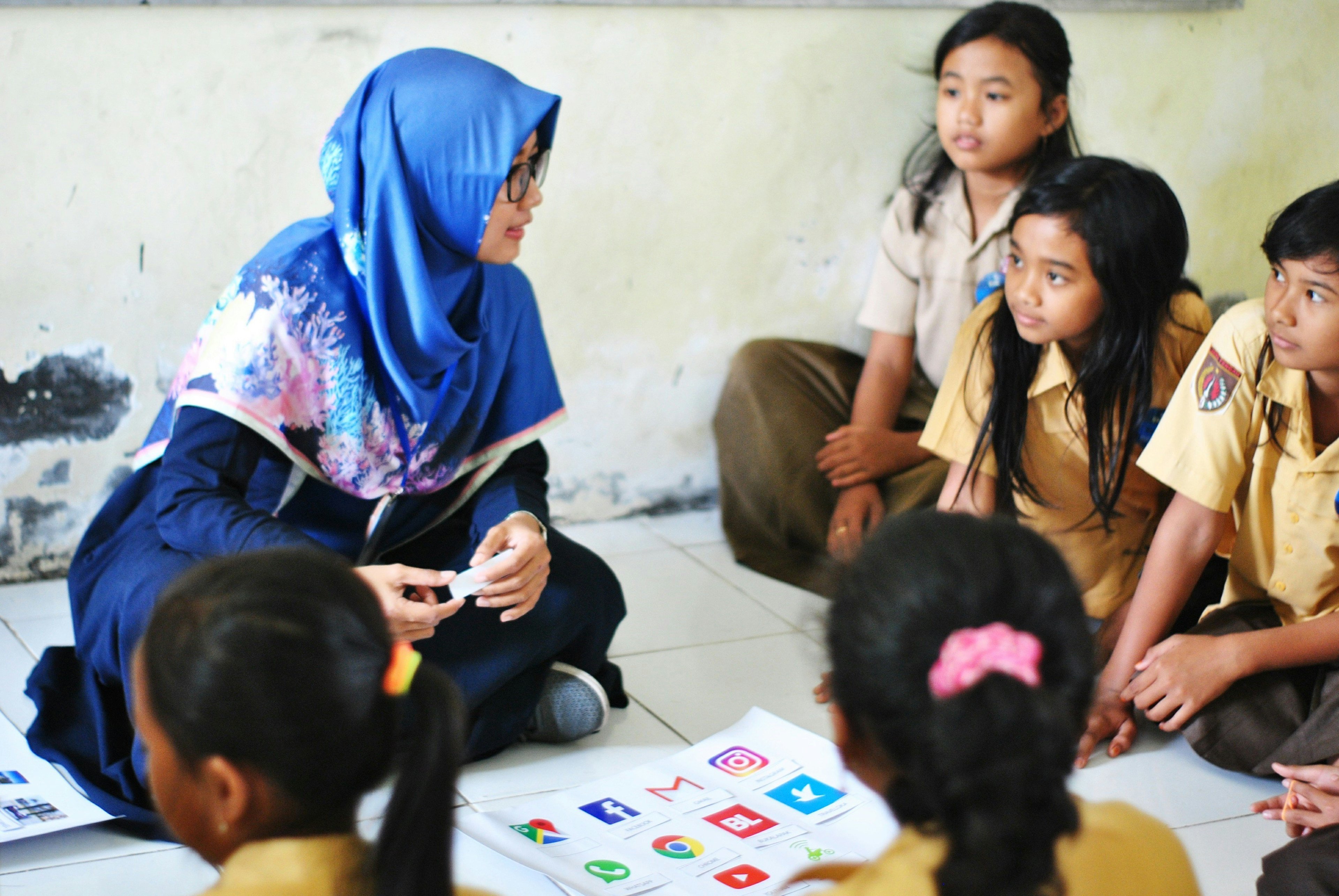 Teacher with students - world teachers day 2024